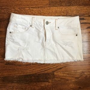 American Eagle white jean skirt size 4